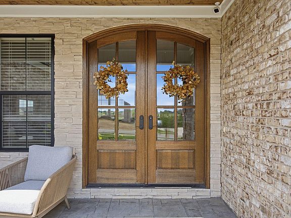 4th image of 4237 Equestrian Way