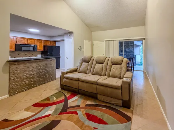 2574 Marilee Ln APT 23, Houston, TX 77057