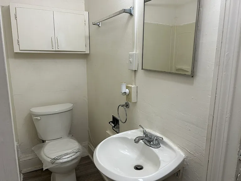 7 Broad St #1 — Photo 17