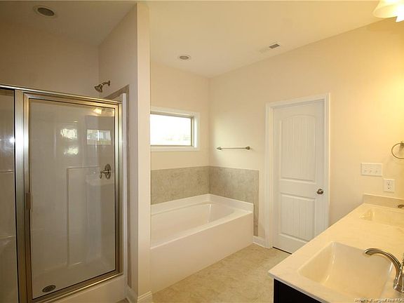5th image of 1549 Vergeland Dr Lot 288