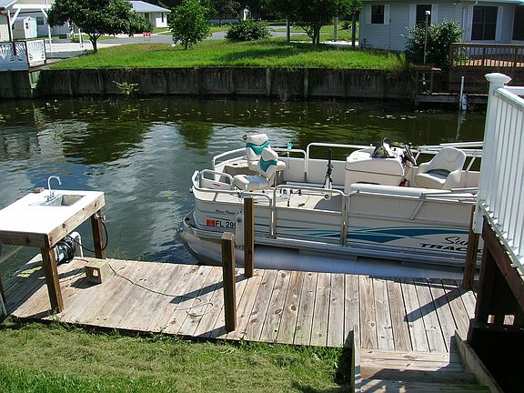 Step from Deck to Boat