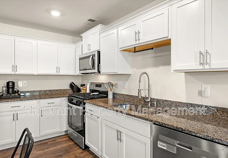 107 Mable Leaf Ln — Photo 10