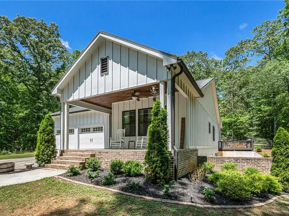 175 Billy Ln, Ball Ground, GA 30107
