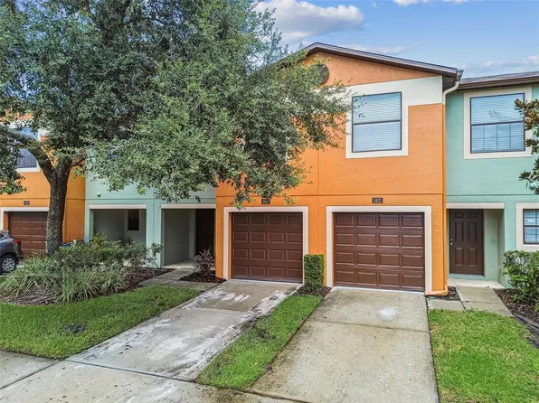 2423 Hibiscus Bay Ln, Brandon, FL 33511