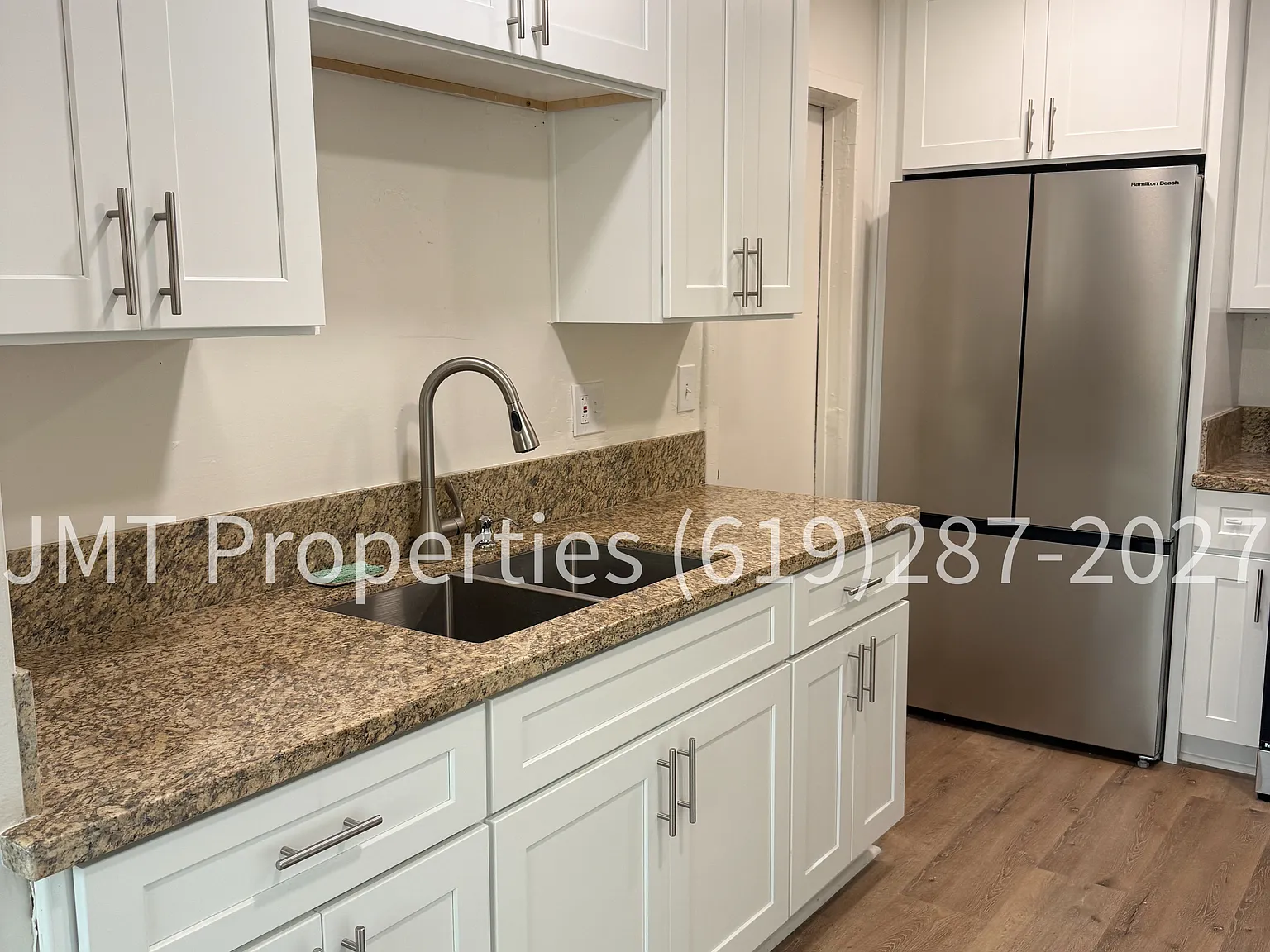 3 bed, 1030 sqft, $3,650 — Photo 2