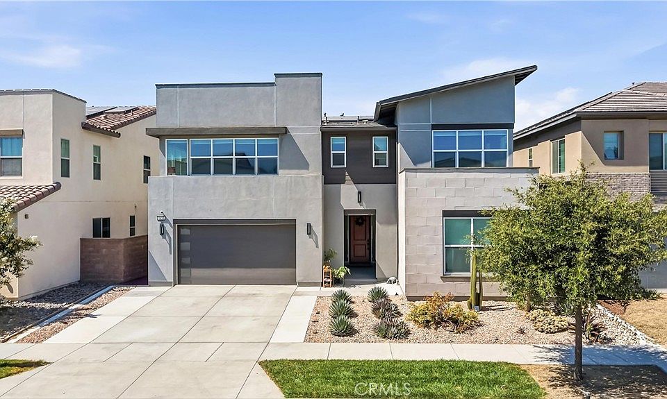 1st image of 2653 E Scarlett Ln