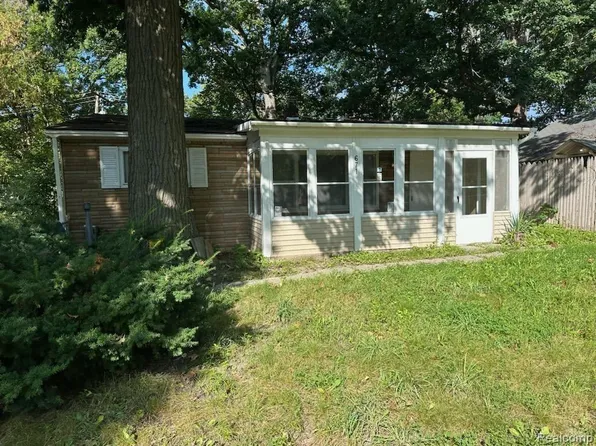 671 Scottwood St, Pontiac, MI 48340
