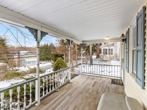 147 Millbrook Ave, Randolph, NJ 07869