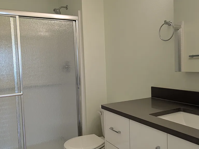 2414 N Stevens St #B — Photo 17
