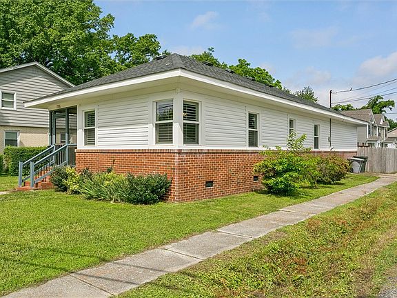 3rd image of 725 Old Buckroe Rd