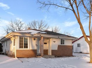 8100 W Green Tree Rd, Milwaukee, WI 53223
