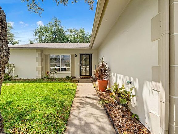 4th image of 8510 Winding Wood Dr