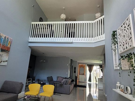3rd image of 8551 NW 108th Ct