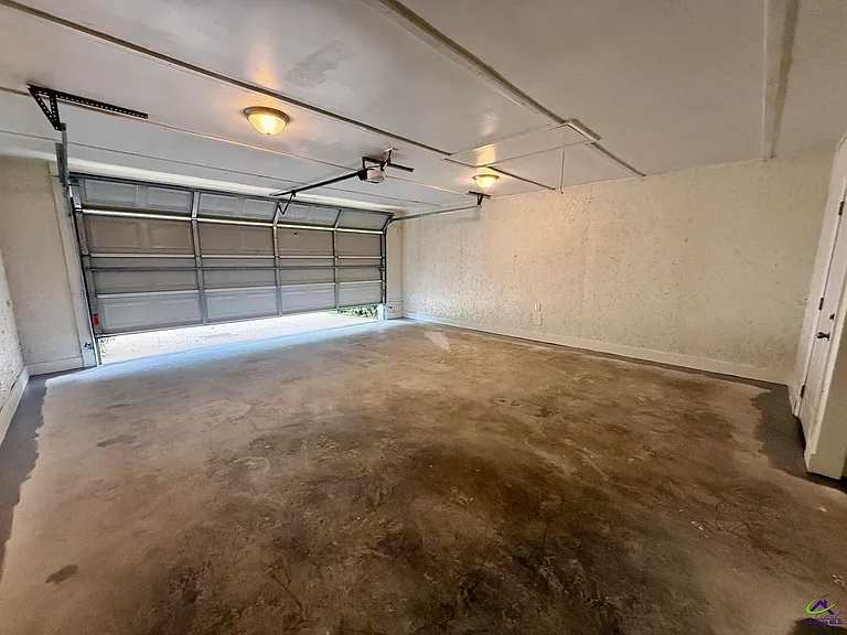 144 Pleasant Hill Ct — Photo 17