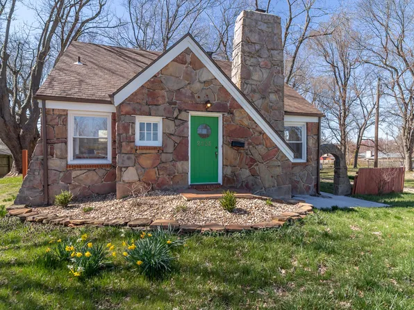2235 S Fort Avenue, Springfield, MO 65807