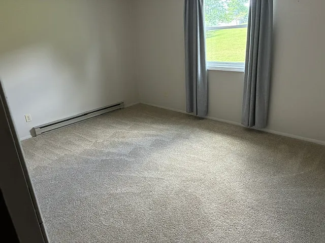2 bed, 1.5 bath, 1000 sqft, $750 — Photo 4
