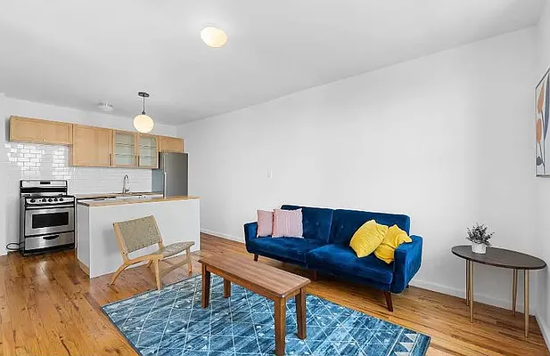 Rented by REAL New York | media 8