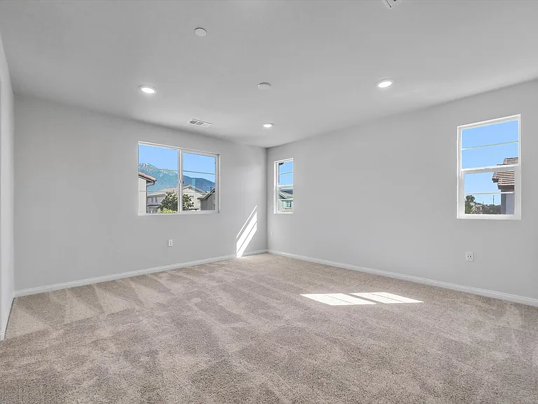 438 Meyer Pl — Photo 21