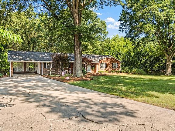 3rd image of 4216 Rayfield Dr