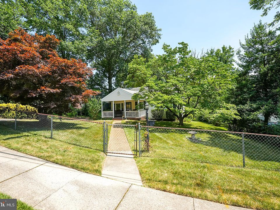 1st image of 2003 Dexter Dr