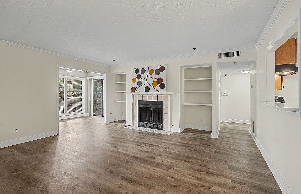 2 bed, 1250 sqft, $1,840 — Photo 1