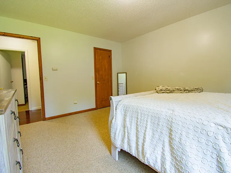 20 N Hillside Dr — Photo 16