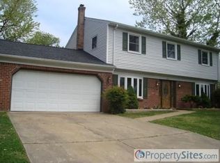 4816 Rosecroft St, Virginia Beach, VA 23464