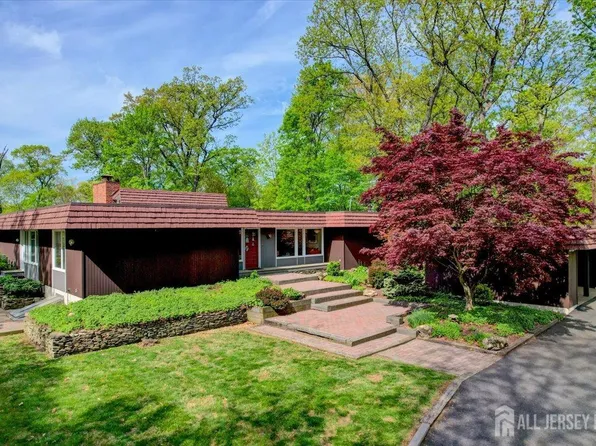 1580 Mountain Top Rd, Bridgewater, NJ 08807