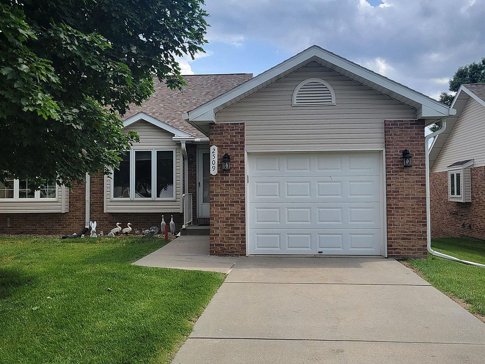 1st image of 2509 Hollyhock Cir