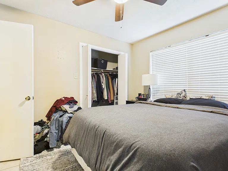 1813 Langford St — Photo 17