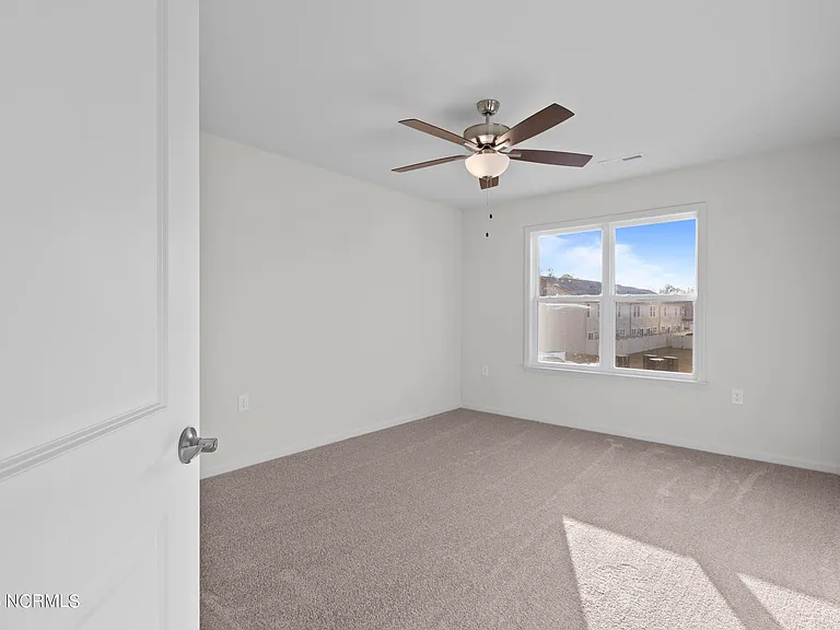 473 Sullivan Loop Rd — Photo 18