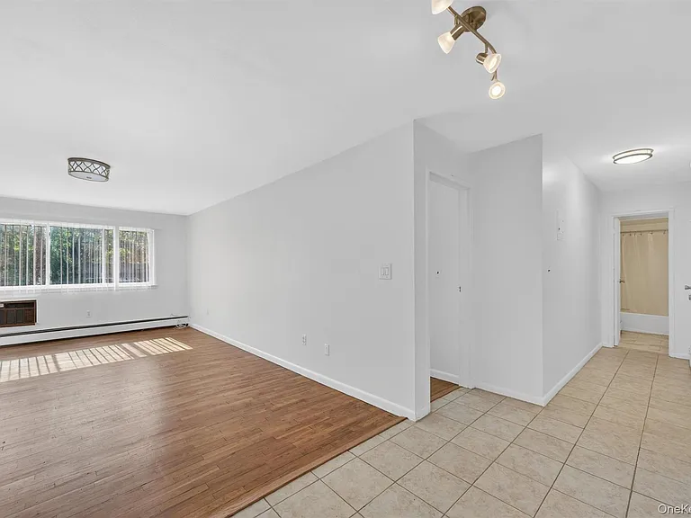 810 Blooming Grove Tpke #60 — Photo 2