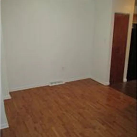 1601 Bonwood Rd — Photo 4
