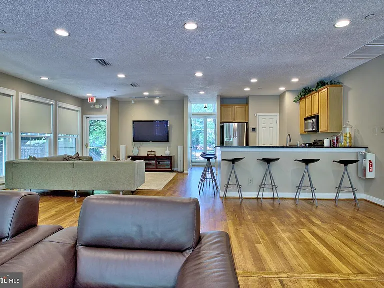 1534 Lincoln Way #204 — Photo 28
