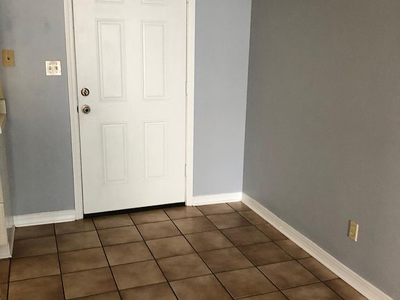 4th image of 7181 Heather Oaks Dr