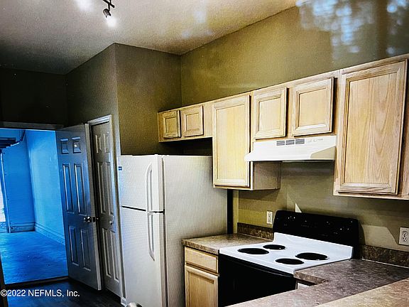 4th image of 207 Northbridge Ct