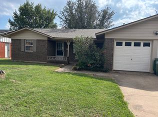 3206 NE 10th St, Mineral Wells, TX 76067