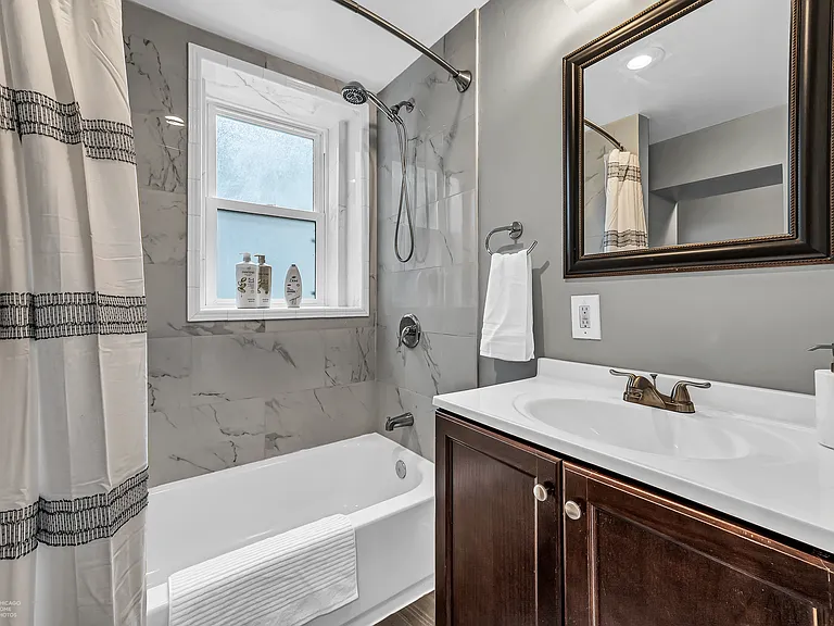 3638 W Cornelia Ave — Photo 8