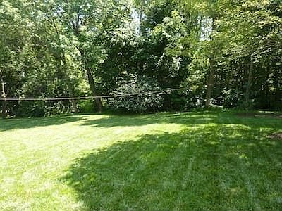 3rd image of 10216 Hempsteade Dr