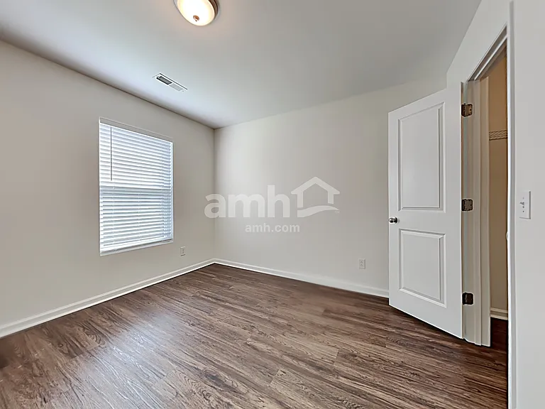 106 Vango Dr — Photo 18