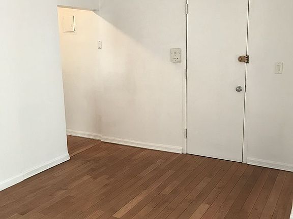 5th image of 437 27th Ave APT 1F