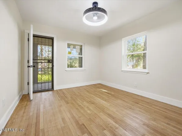 2949 ERNEST Street, Jacksonville, FL 32205