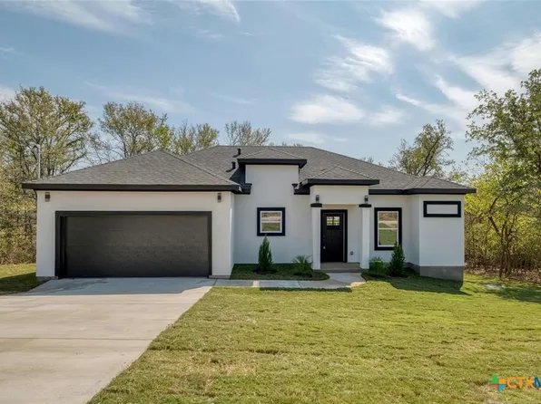 121 Diamond Head Dr, Bastrop, TX 78602