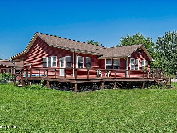 2nd image of 268 Plateau Rd