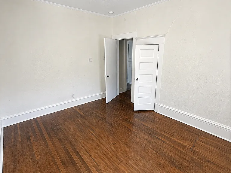 2614 May St — Photo 8