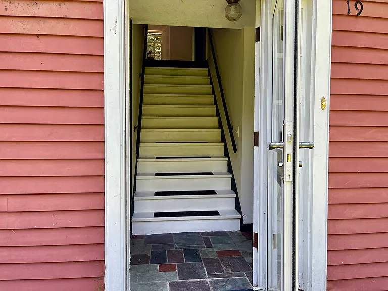 19 Old Amherst Rd #1 — Photo 7