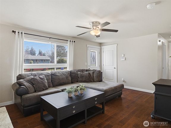 5th image of 17116 6th Avenue Ct E
