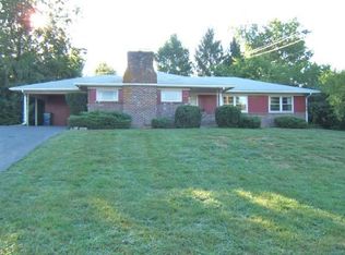 1682 Traveller Rd, Lexington, KY 40504