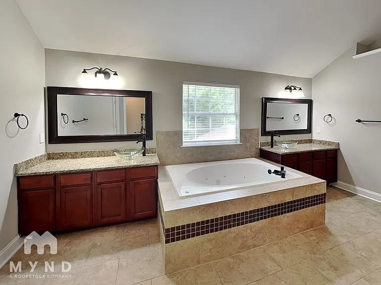 216 Allegrini Dr — Photo 25