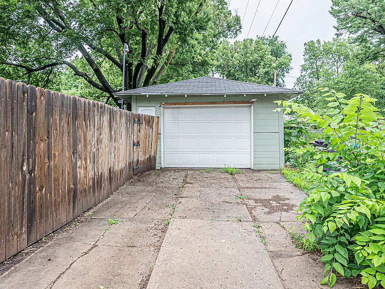 731 Osage St — Photo 38
